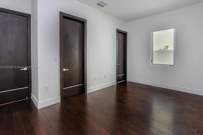 Building Photo - 3402 NW 83rd St