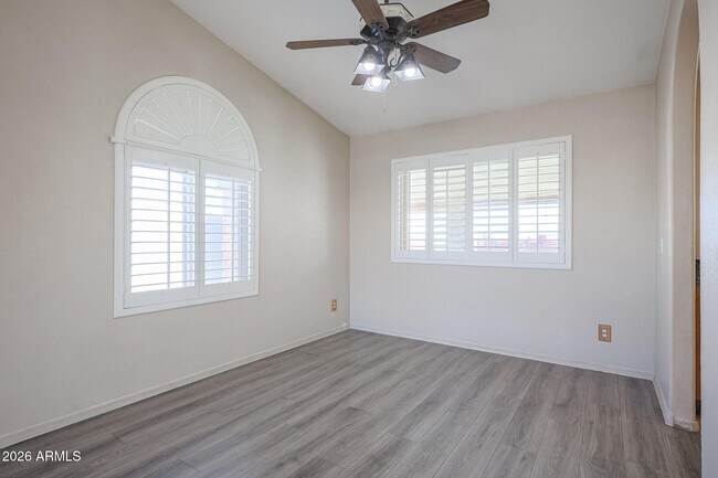 Building Photo - 12759 N 86th Dr