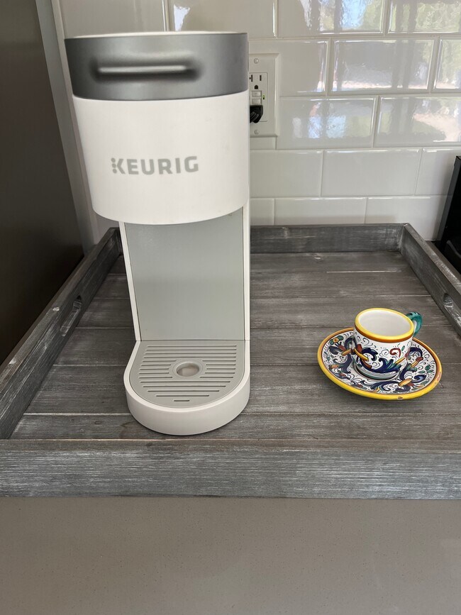 Coffee maker - 12131 Huston St