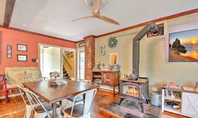 Building Photo - 3BR Jackson Home Available Now