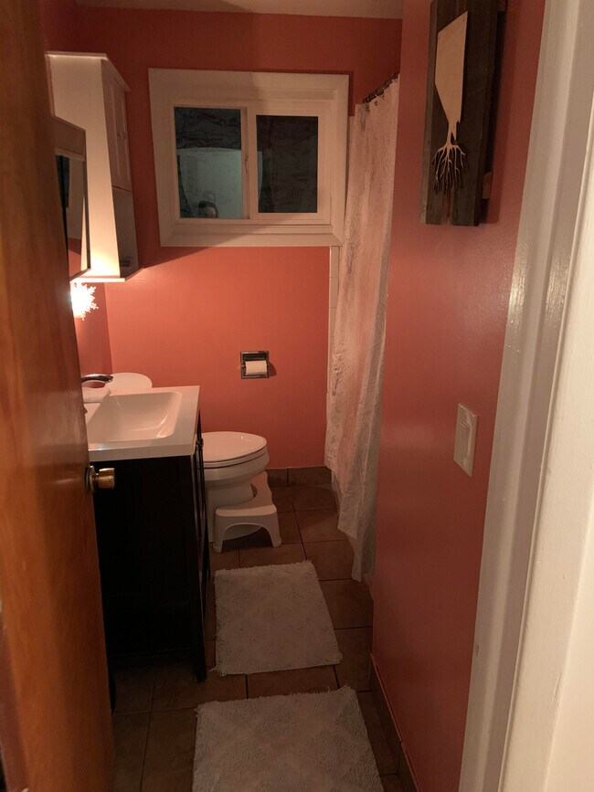 Primary Photo - 325 Fellows Ave