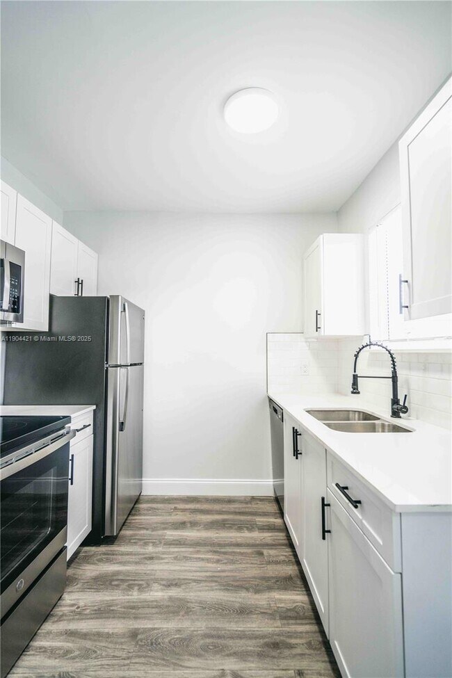 Building Photo - 6871 Abbott Ave