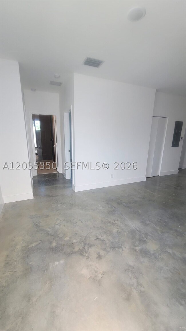Building Photo - 2146 NW 69th St