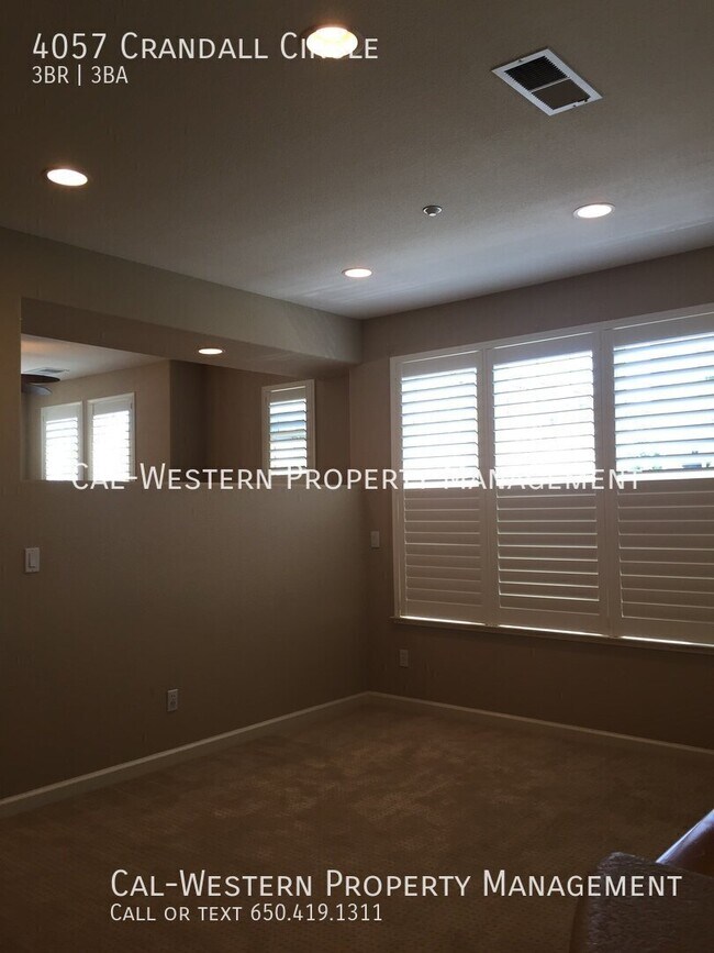 Building Photo - 4057 Crandall Cir