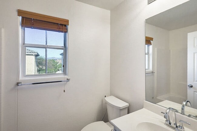 Building Photo - Beautiful 3 Bed Home With 3 Full Baths And Bed and Full Bath On 1st Floor