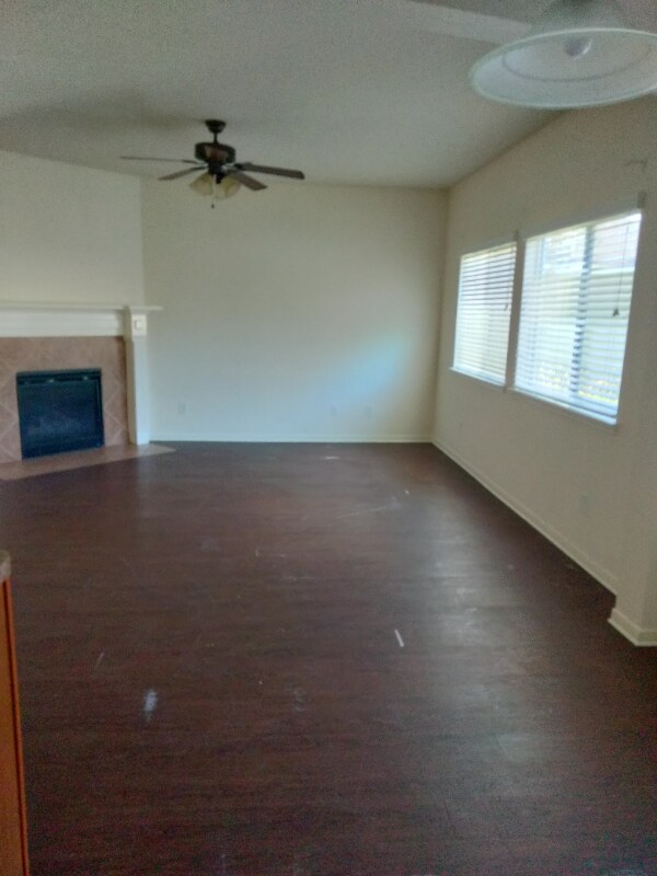 Building Photo - 20706 Settlers Lake Cir N