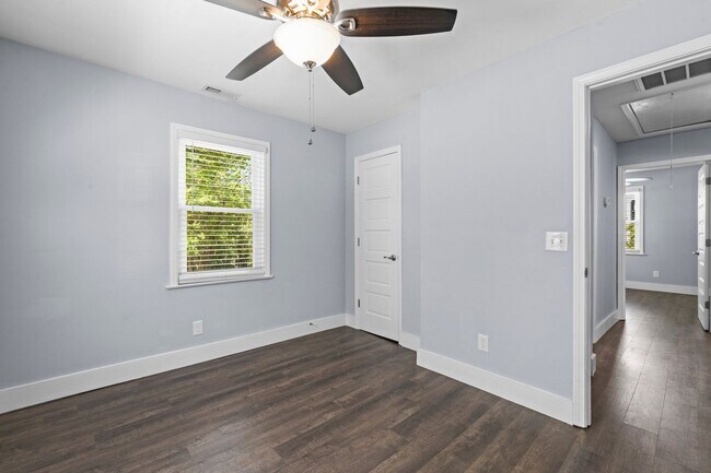 Building Photo - Beautiful 2 bedroom, 1 bath home near Downtown Durham, High-end Finishes and fenced-in backyard!