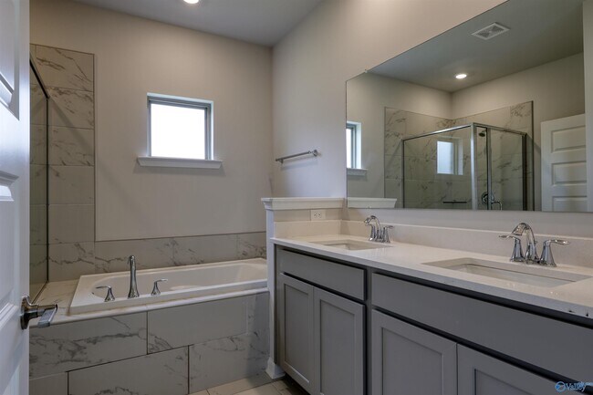 Building Photo - 12420 Bartow Ln