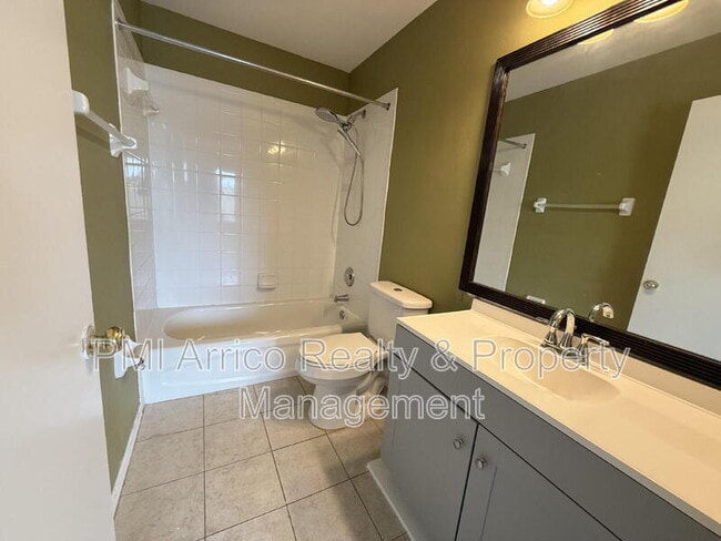 Building Photo - 2201 Fluorshire Dr