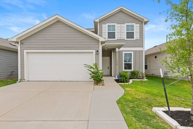 Primary Photo - Spacious & Like-New 4-Bedroom Home with Mo...
