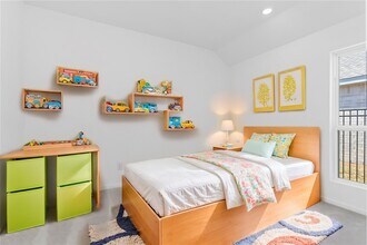 Building Photo - 27531 Sunterra Village Dr