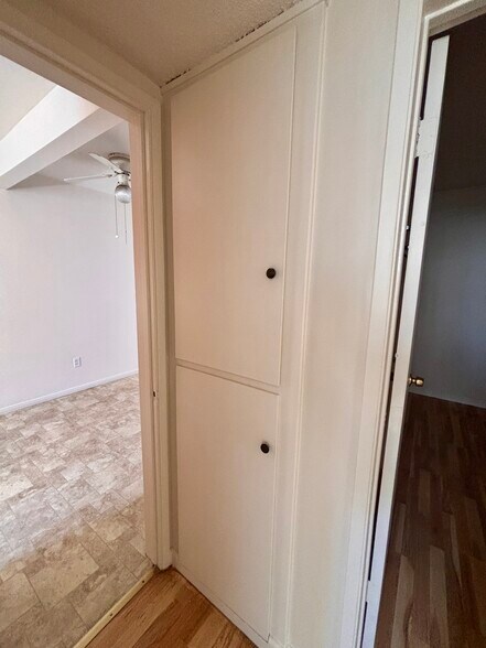 Building Photo - 524 N 21st St