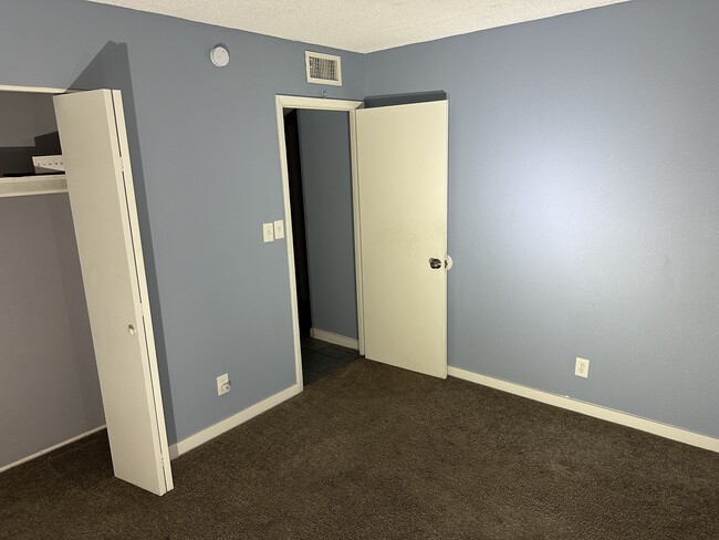 Building Photo - 14620 N 31st Ln