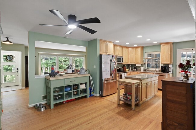 Building Photo - 3411 Stoneybrae Dr