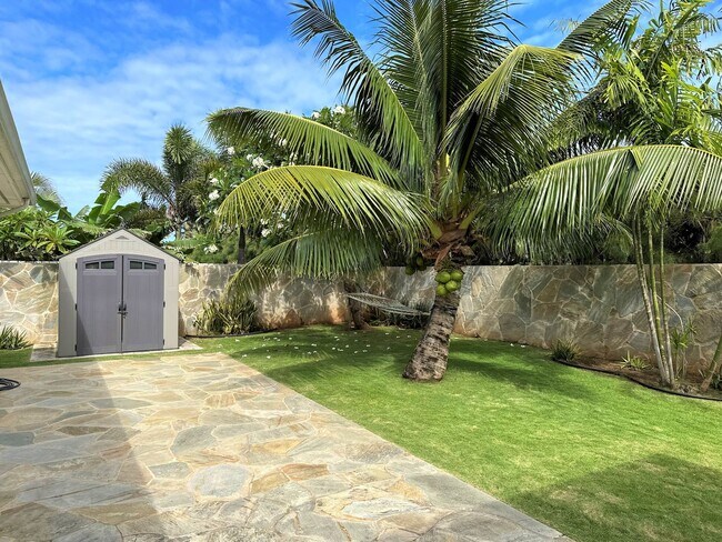 Building Photo - Gorgeous Furnished Beachside Home in Kailua