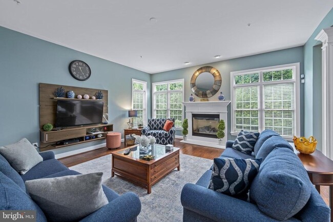 Building Photo - 2831 Galeshead Dr