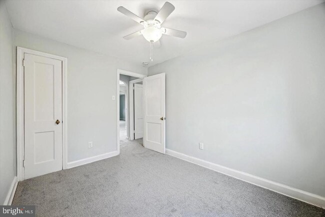 Building Photo - 11 Trent Rd