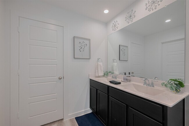 Building Photo - 3113 Crown Gate Dr