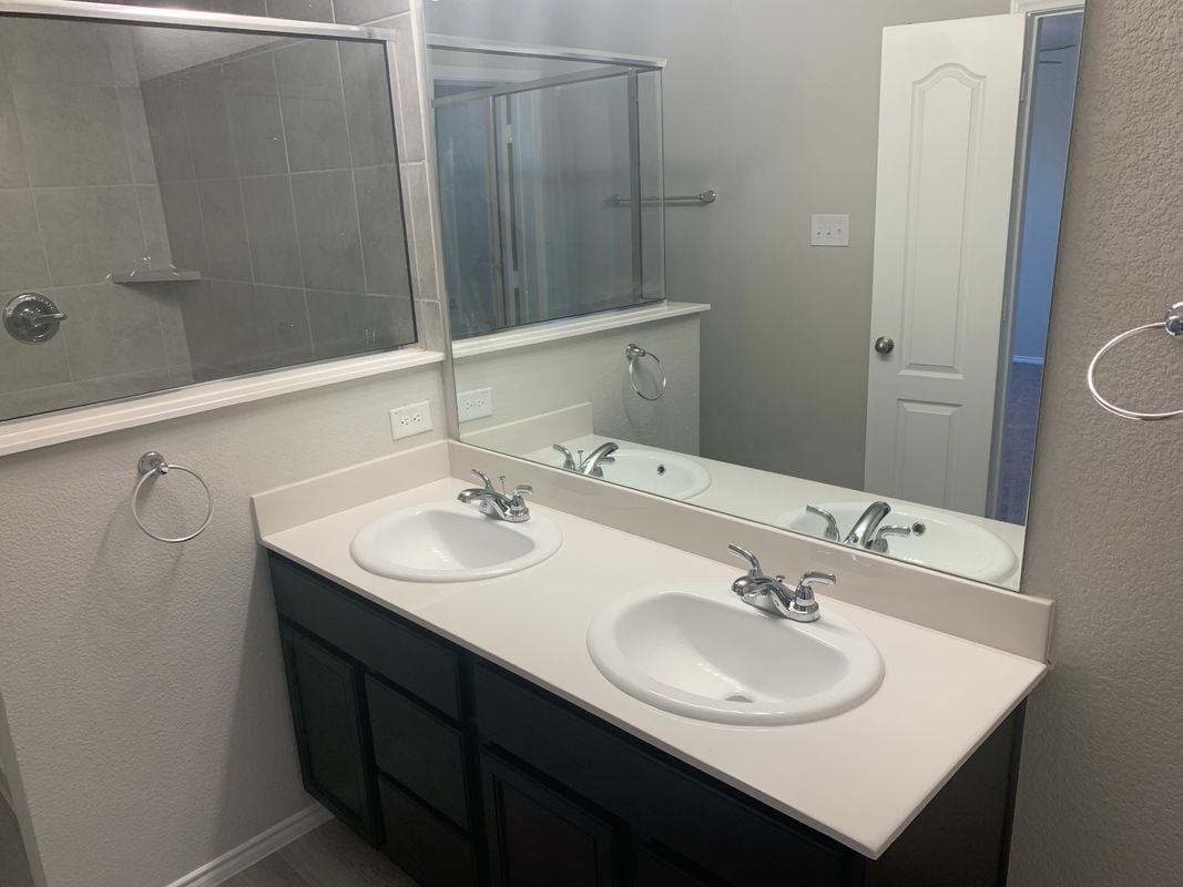 Building Photo - 1874 Indigo Ln