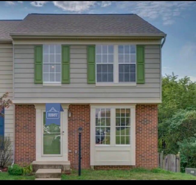 Building Photo - 16965 Monmouth Ct