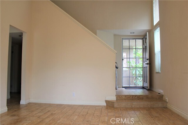 Building Photo - 32 Stanford Ct