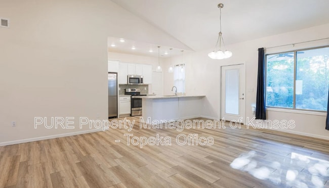 Building Photo - 3312 SE 22nd St