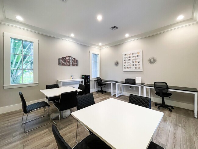 Building Photo - 3594 S Ocean Blvd