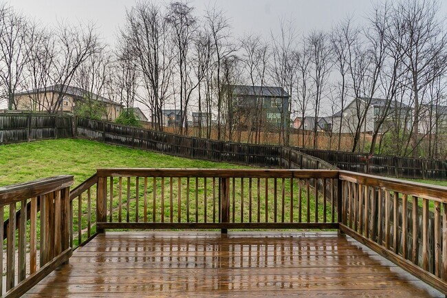 Building Photo - 1101 Ishee Dr