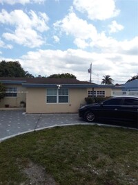 Building Photo - 6404 SW 23rd St
