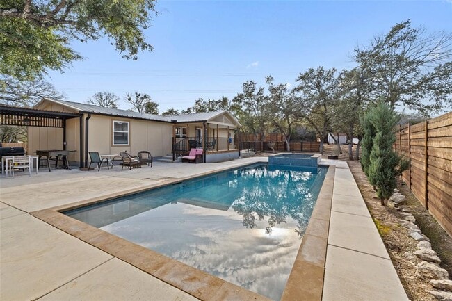 Building Photo - 5519 Hiline Rd