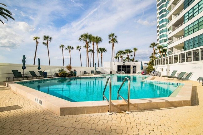 Building Photo - 988 Blvd of the Arts