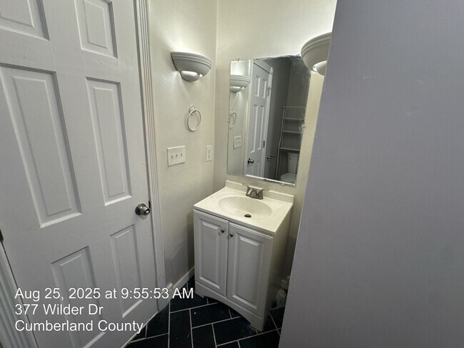 Building Photo - 377 Wilder Dr