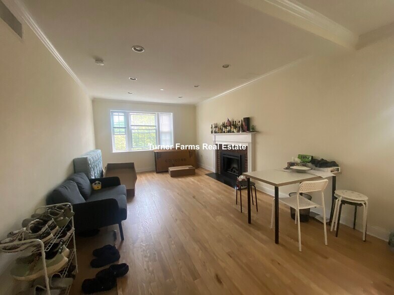 Building Photo - 51 Langdon St