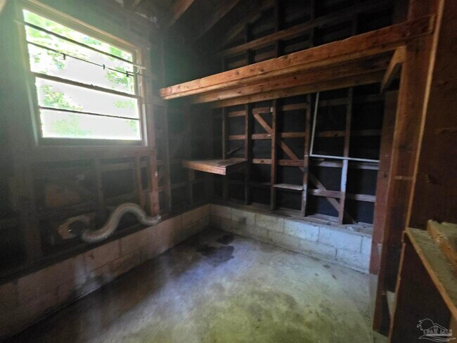 Building Photo - 35 Kennington Dr