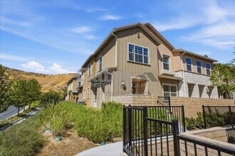 Building Photo - 26425 Choral Ln