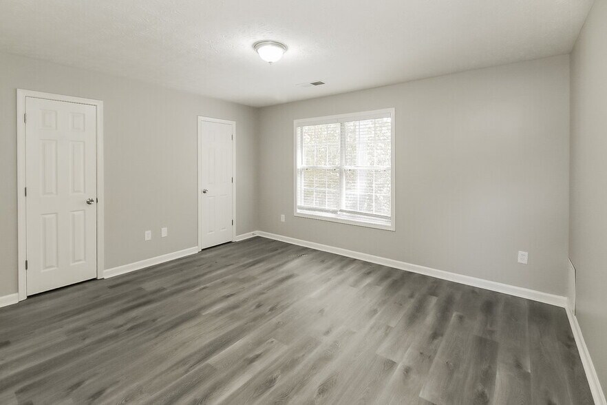 Building Photo - 330 Derby Dr