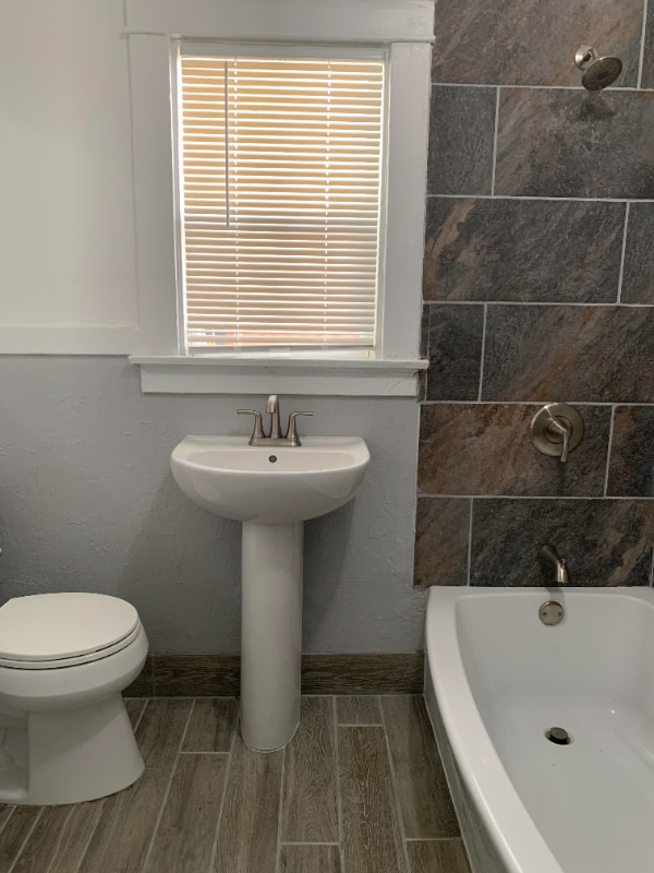 Building Photo - 210 San Antonio Ave