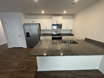 Building Photo - Seneca townhome