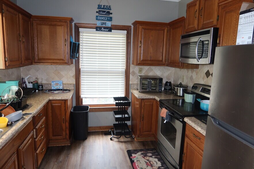 Building Photo - 680 Herring Dr