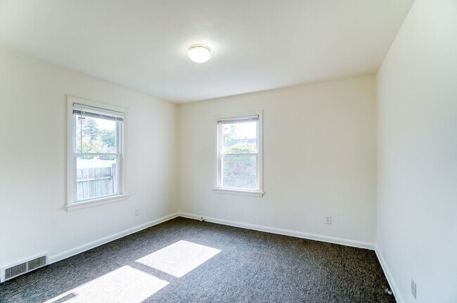 Building Photo - 919 Brookley Blvd