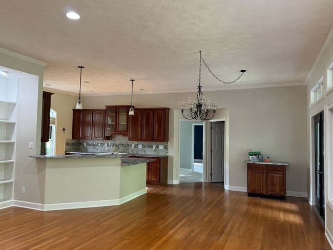 Building Photo - Carolina Lakes!! Close to Marina