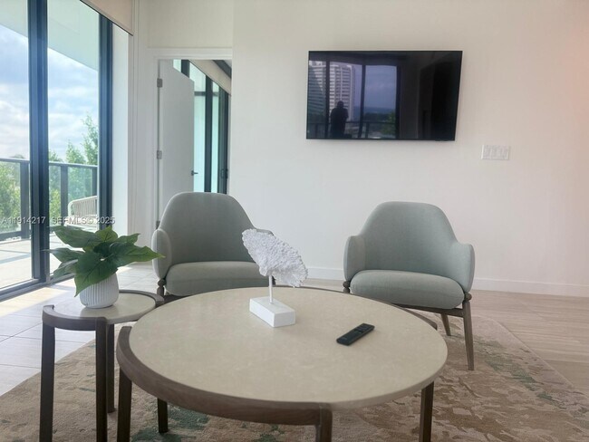 Building Photo - 580 72nd St