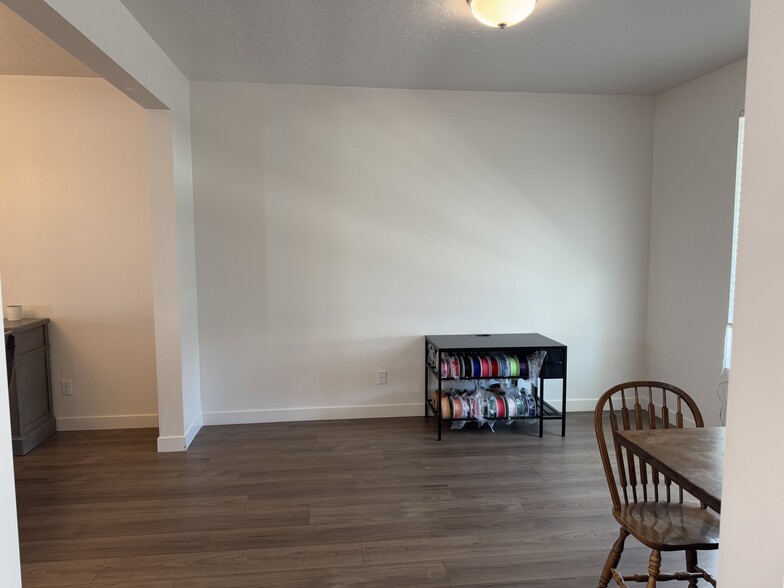 Building Photo - 1538 W 990 S