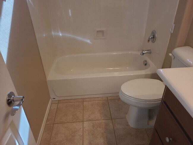 Building Photo - 4457 E Carob Dr