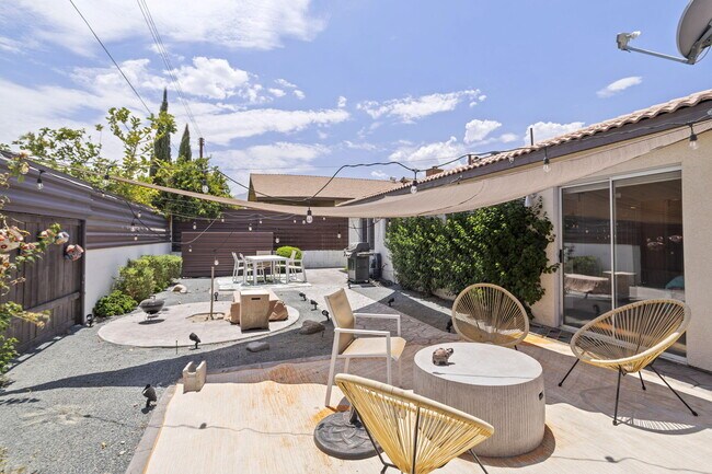 Building Photo - 52280 Avenida Ramirez