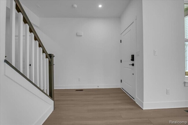 Building Photo - 10790 Barrett