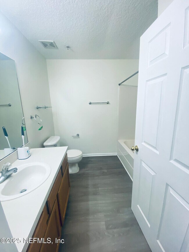 Building Photo - 9556 Armelle Way