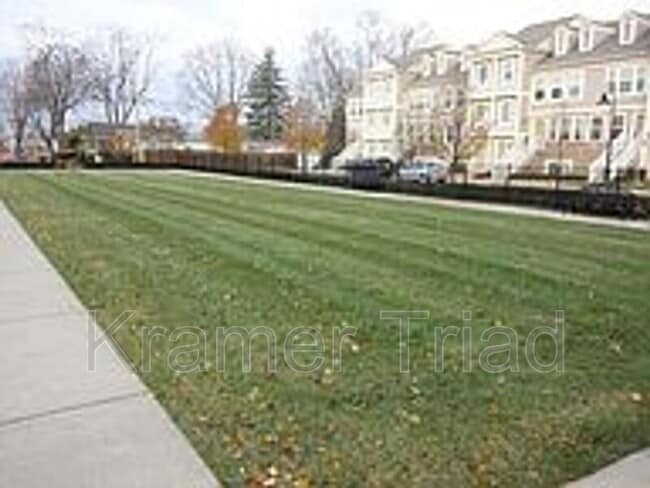 Building Photo - 1152 Faulkner