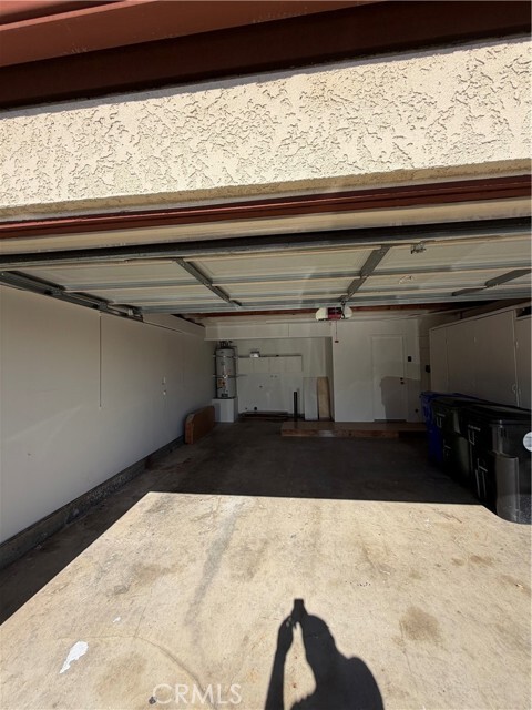 Building Photo - 9742 Willow Wood Dr