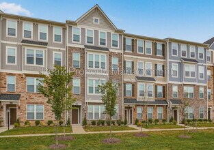 Building Photo - 9256 Magellan Pkwy